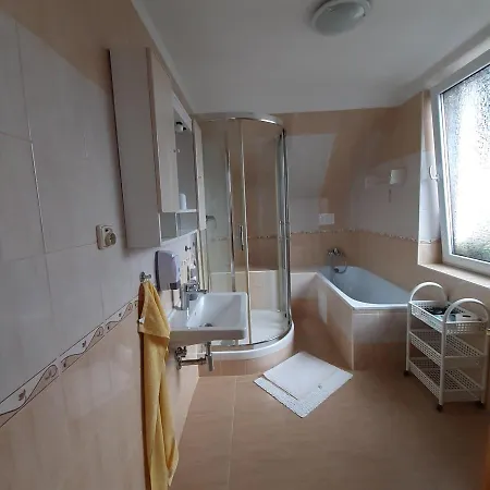 Kristýna *